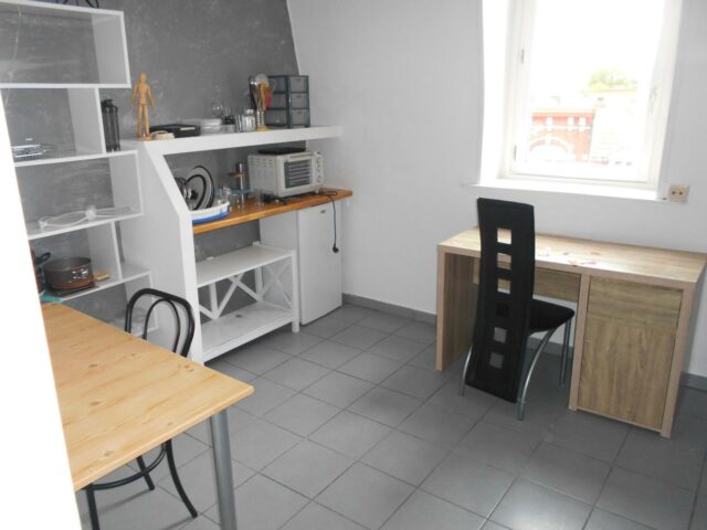 Appartement en location à VALENCIENNES — photo 1