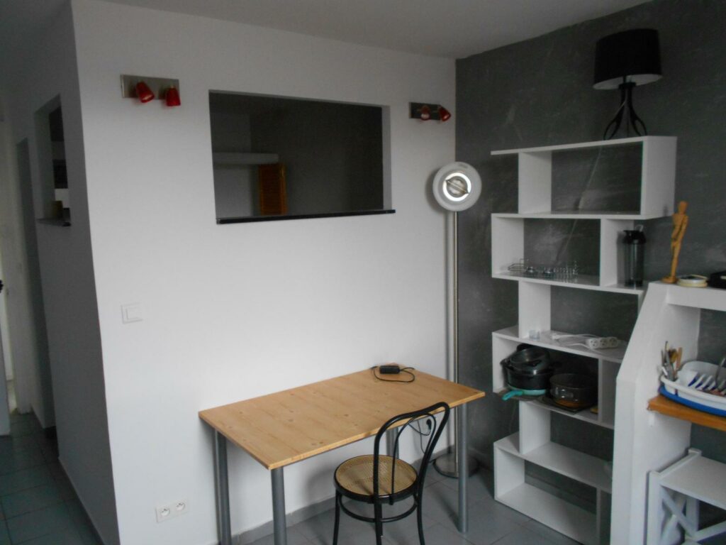 Appartement en location à VALENCIENNES — photo 2
