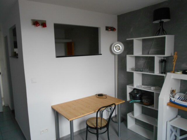 Appartement en location à VALENCIENNES — photo 2