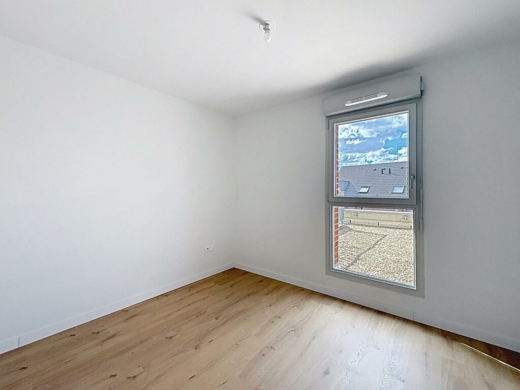 Appartement en location à VALENCIENNES — photo 3