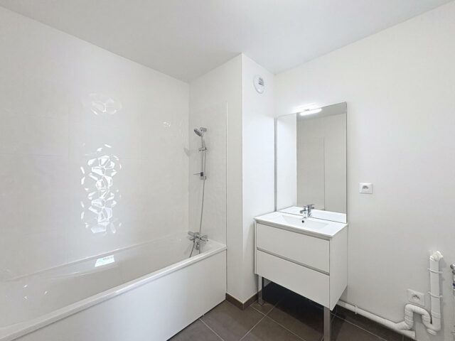 Appartement en location à VALENCIENNES — photo 5