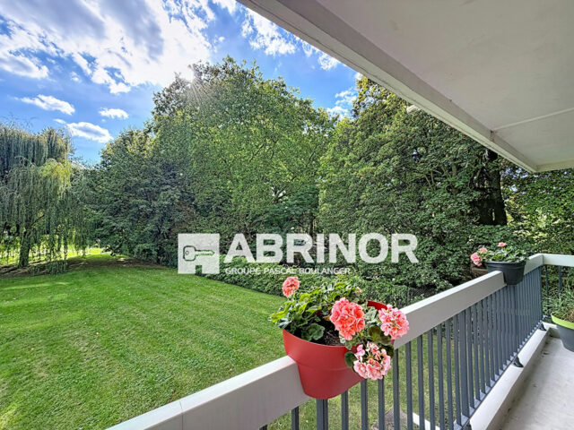 Appartement en vente à CROIX — photo 1