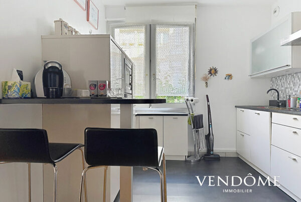 Appartement en vente à LILLE — photo 1