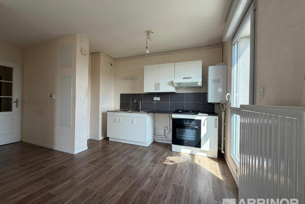 Appartement en vente à Loos — photo 1