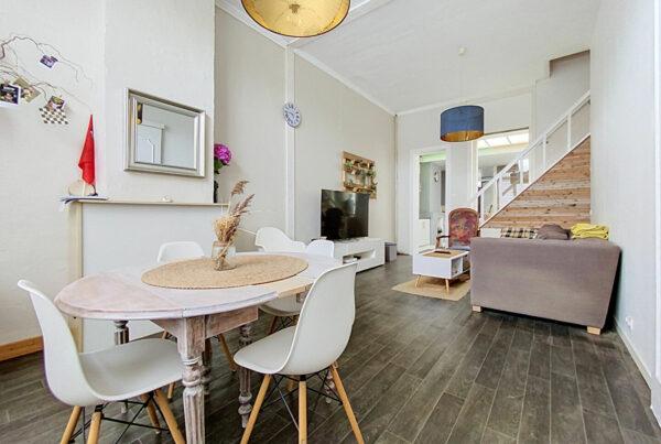 Maison en vente à HOUPLINES — photo 1