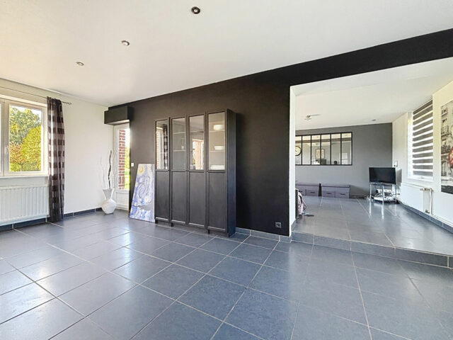 Maison en vente à LA CHAPELLE D ARMENTIERES — photo 3