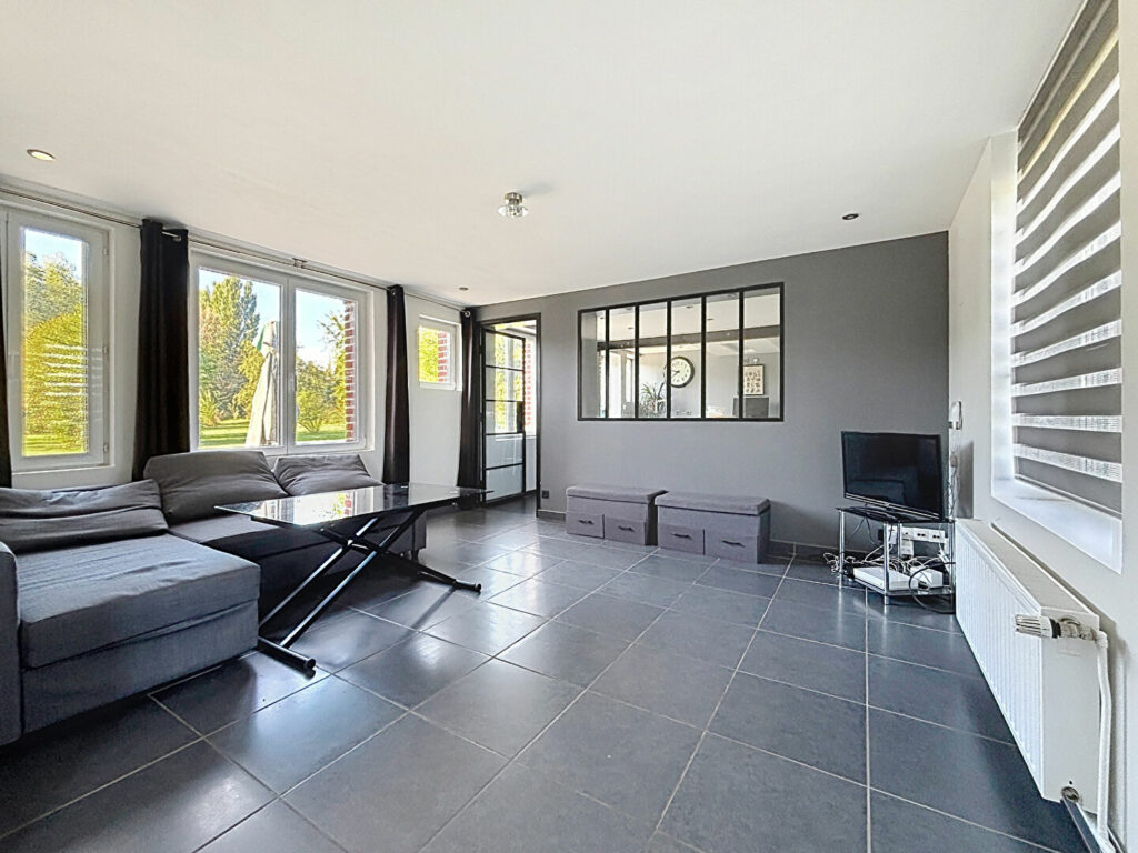 Maison en vente à LA CHAPELLE D ARMENTIERES — photo 4