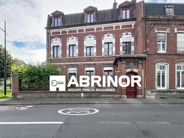 Maison en vente à LANNOY — photo 1