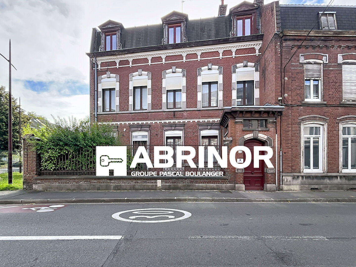 Maison 14 pièces