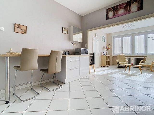 Maison en vente à LEZENNES — photo 2