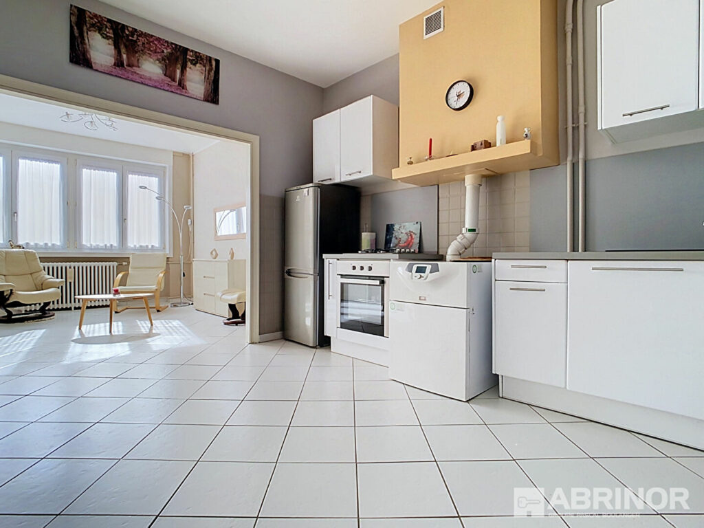 Maison en vente à LEZENNES — photo 8