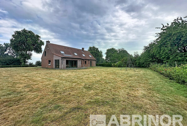 Maison en vente à QUESNOY SUR DEULE — photo 1