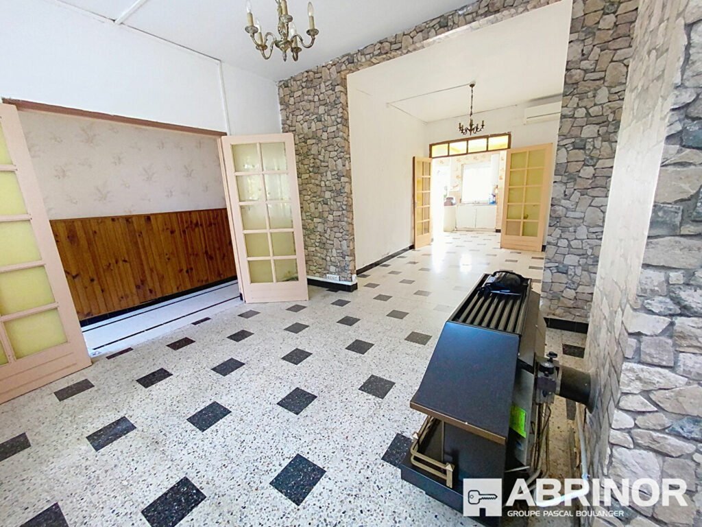 Maison en vente à SAINT AMAND LES EAUX — photo 1