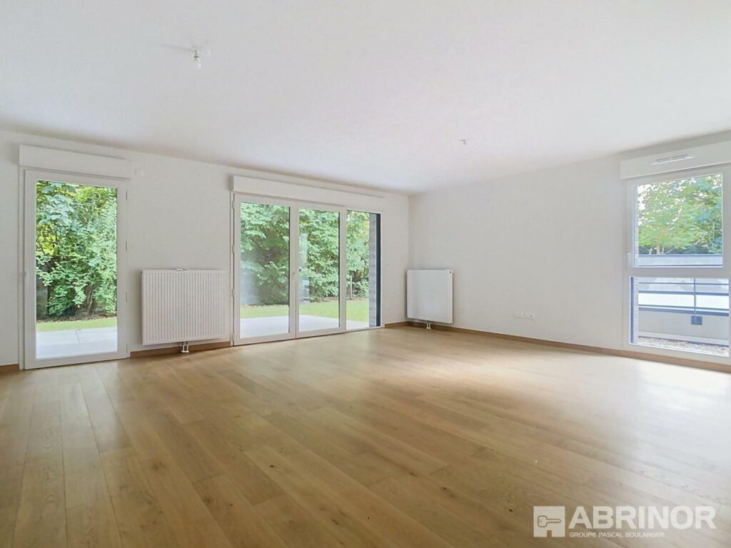 Appartement en location à LA CHAPELLE D ARMENTIERES — photo 1