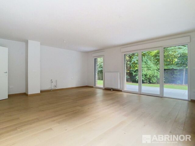 Appartement en location à LA CHAPELLE D ARMENTIERES — photo 2