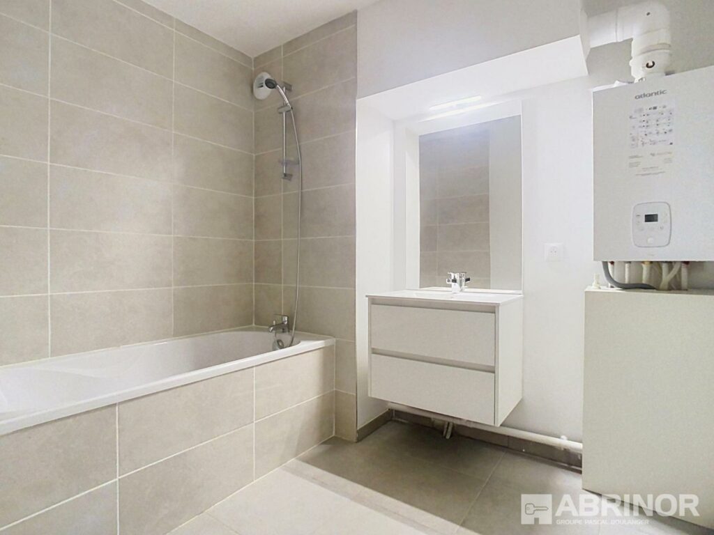 Appartement en location à LA CHAPELLE D ARMENTIERES — photo 8