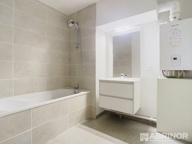 Appartement en location à LA CHAPELLE D ARMENTIERES — photo 8