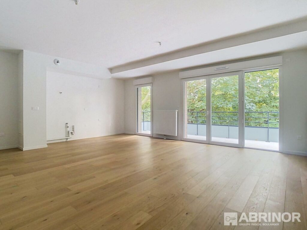 Appartement en location à LA CHAPELLE D ARMENTIERES — photo 2