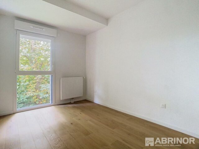 Appartement en location à LA CHAPELLE D ARMENTIERES — photo 4