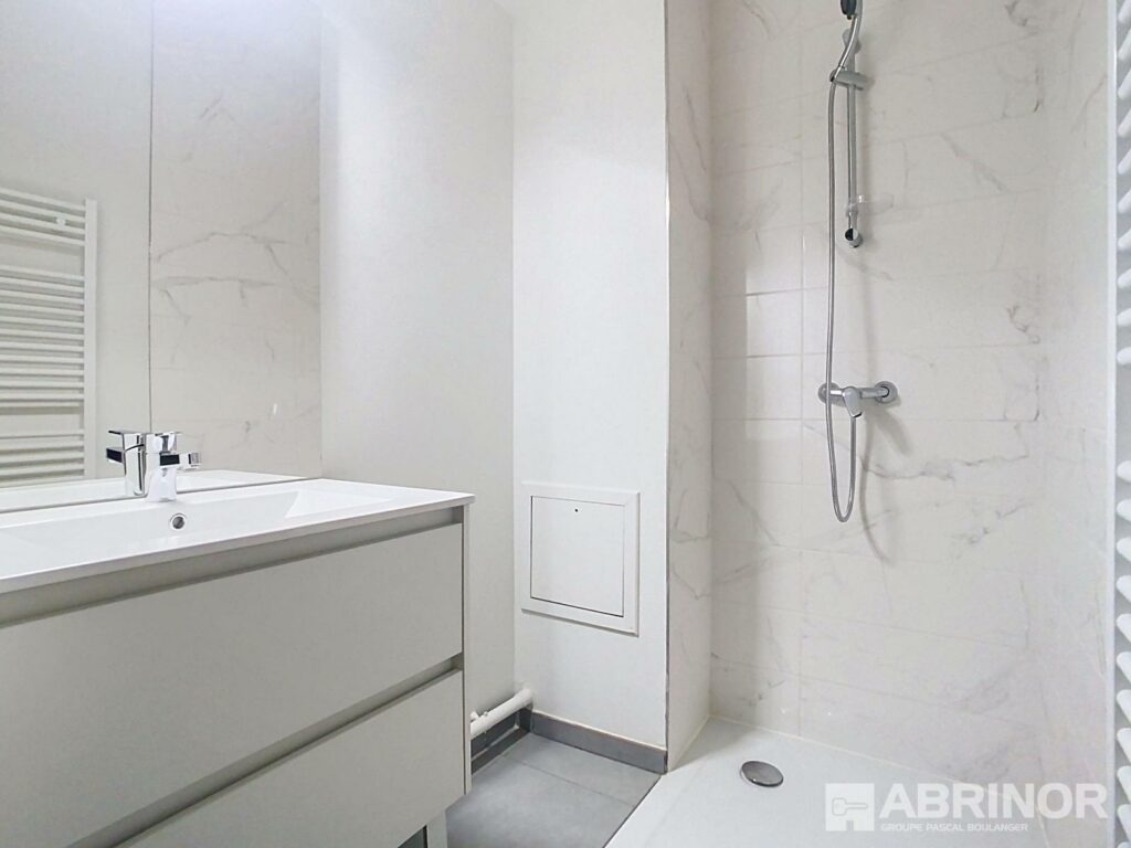 Appartement en location à LA CHAPELLE D ARMENTIERES — photo 7