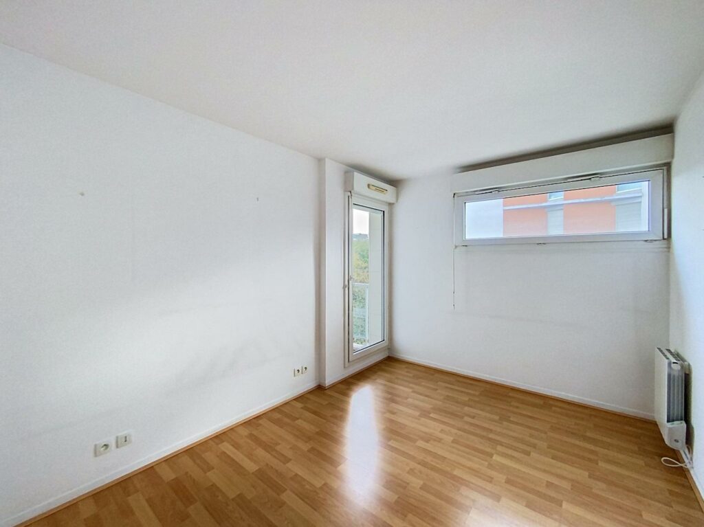 Appartement en location à LILLE — photo 4