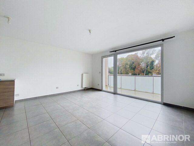 Appartement en location à LOOS — photo 3