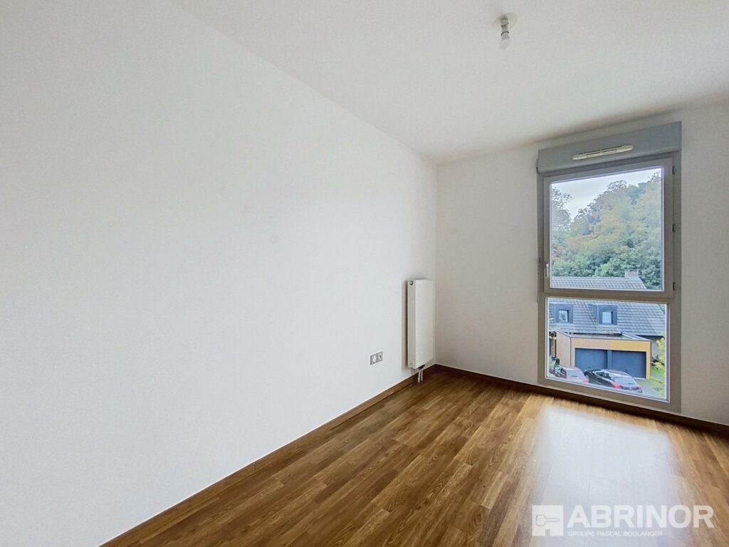 Appartement en location à LOOS — photo 5
