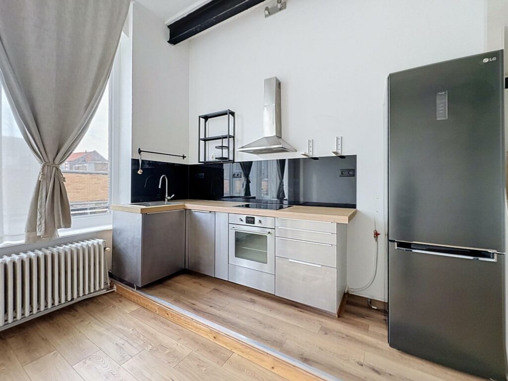 Appartement en location à ROUBAIX — photo 2