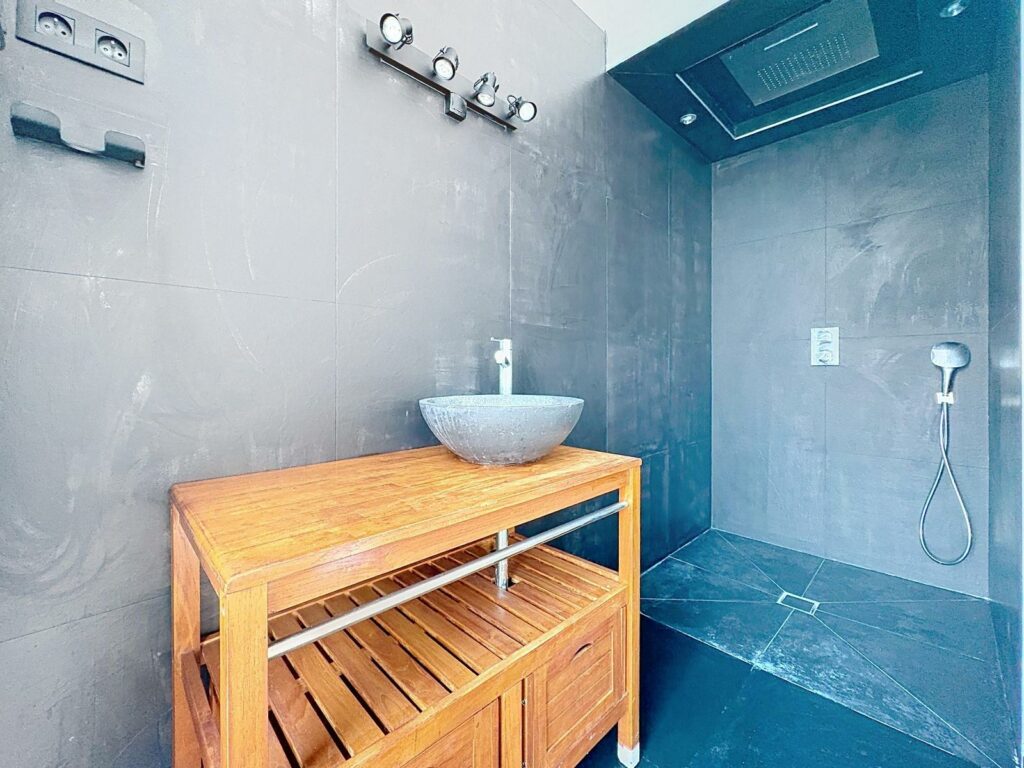Appartement en location à ROUBAIX — photo 4