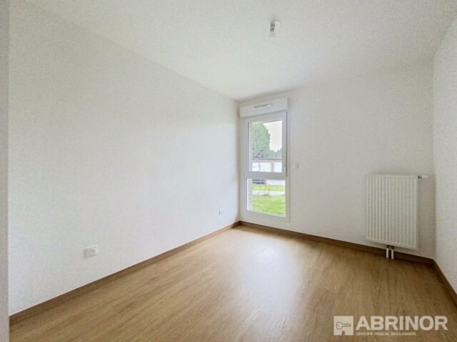 Appartement en location à TEMPLEUVE EN PEVELE — photo 4