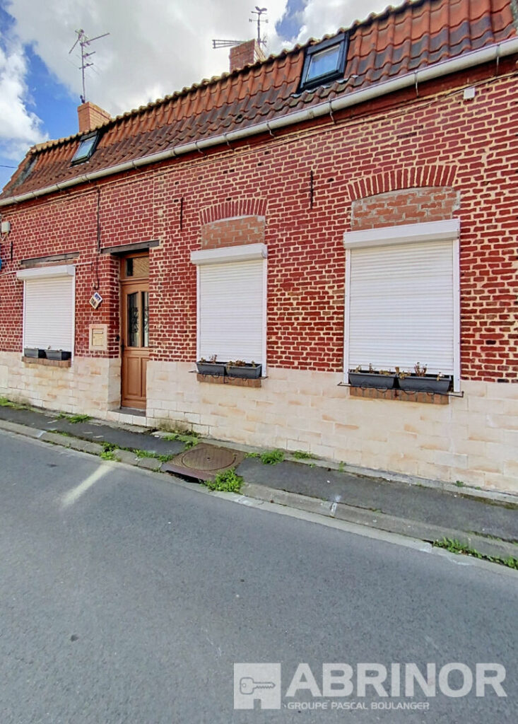 Maison en vente à BAUVIN — photo 1