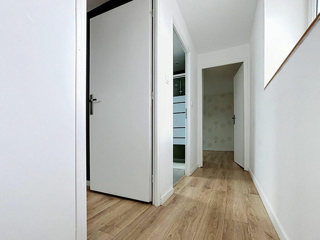 Maison en vente à COUTICHES — photo 9