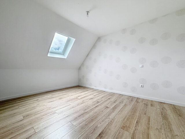 Maison en vente à COUTICHES — photo 12