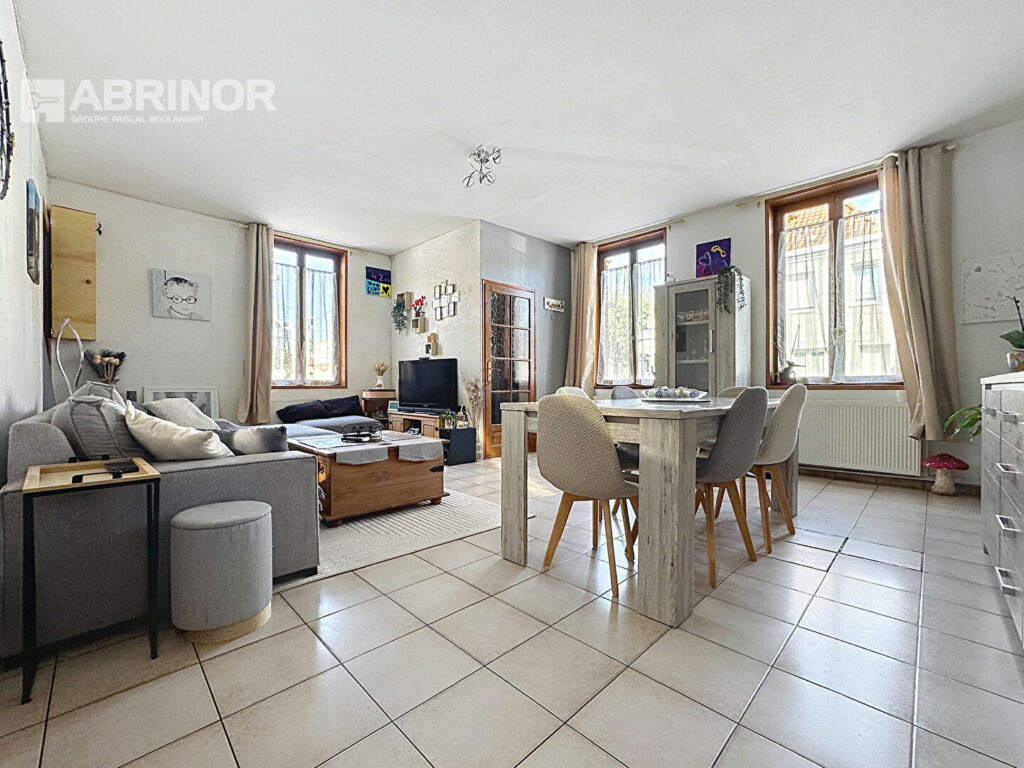 Maison en vente à CYSOING — photo 1