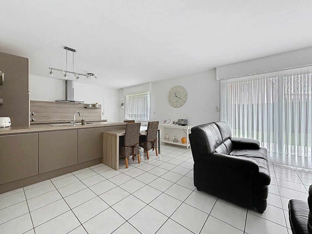 Maison en vente à HOUPLINES — photo 2