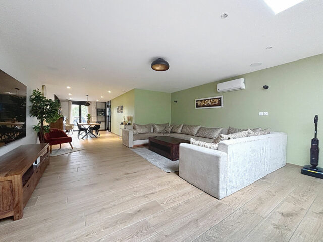 Maison en vente à LA CHAPELLE D ARMENTIERES — photo 3